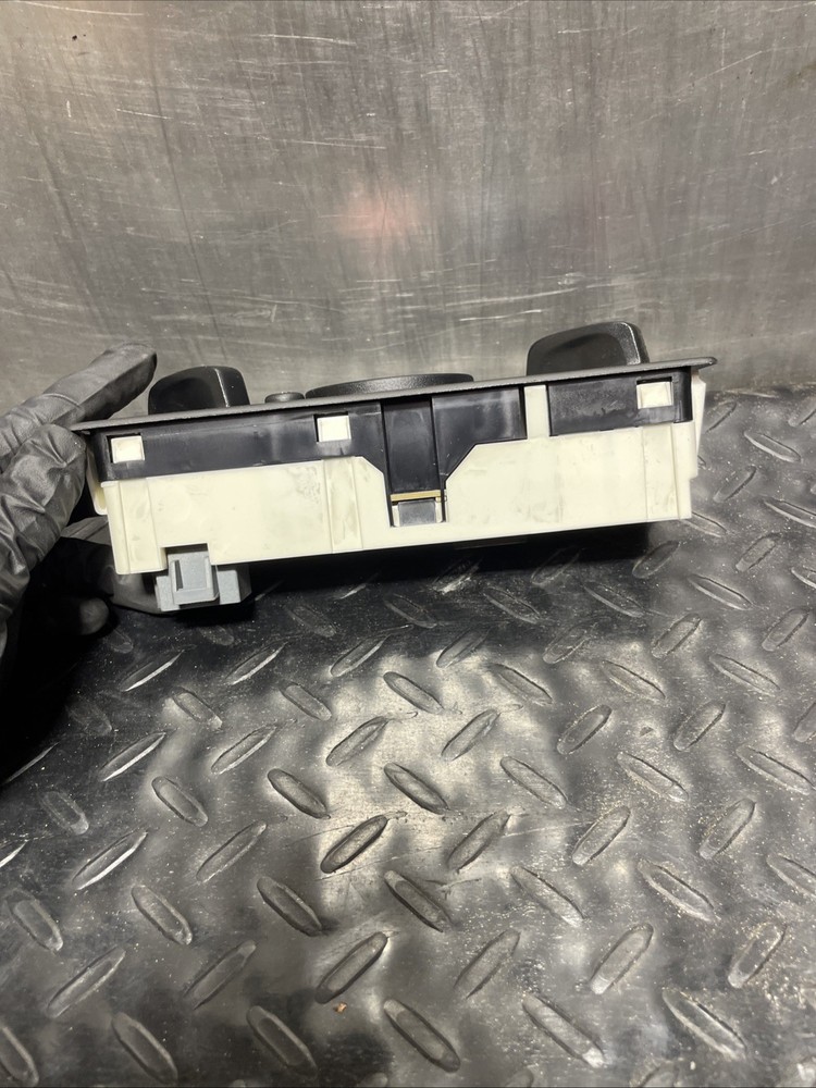 Q21-1122 PETERBILT 579 TEMPERATURE CONTROL