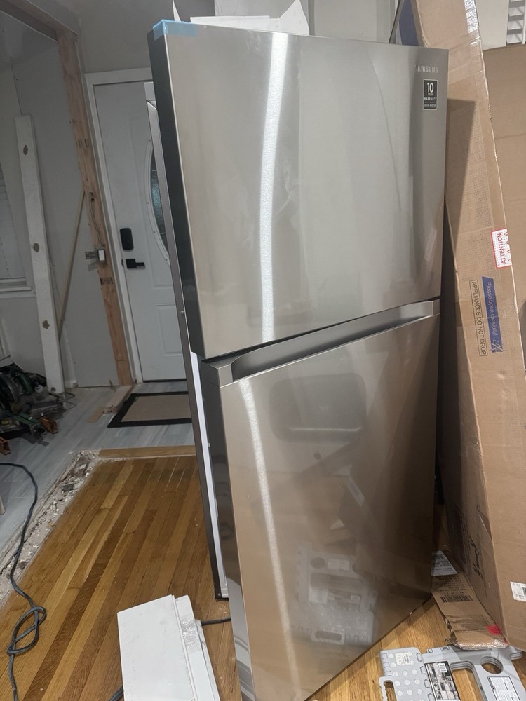 Samsung Refrigerator 29 Cu. Ft.