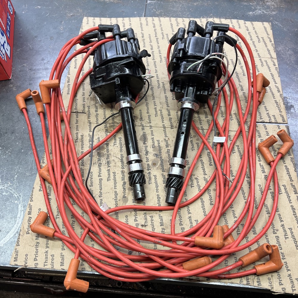 Mercruiser thunderbolt IV distributors (2)