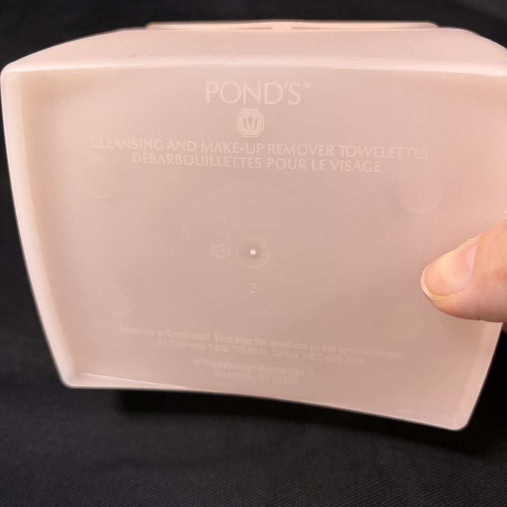 Pond's Cleansing Towelette Wipe Dispenser Container Empty Box Pink