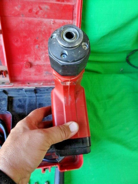 Hilti TE12 Rotary Hammer Drill + Bits & Carrying Case Tool *WORKS - NO RETURNS*