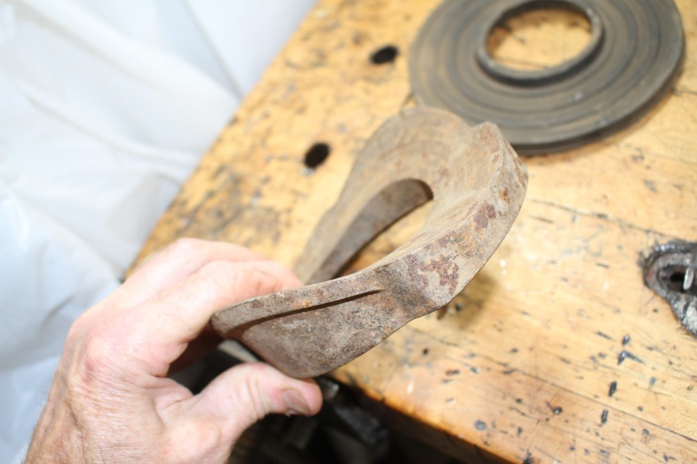 Mueller Tapping Tool B-100 TOOLING