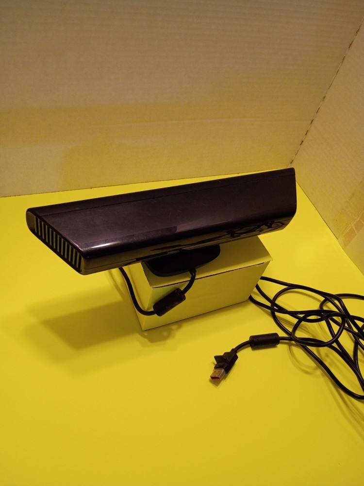 Microsoft Xbox 360 Kinect Sensor Motion Camera with Cable Tested Works