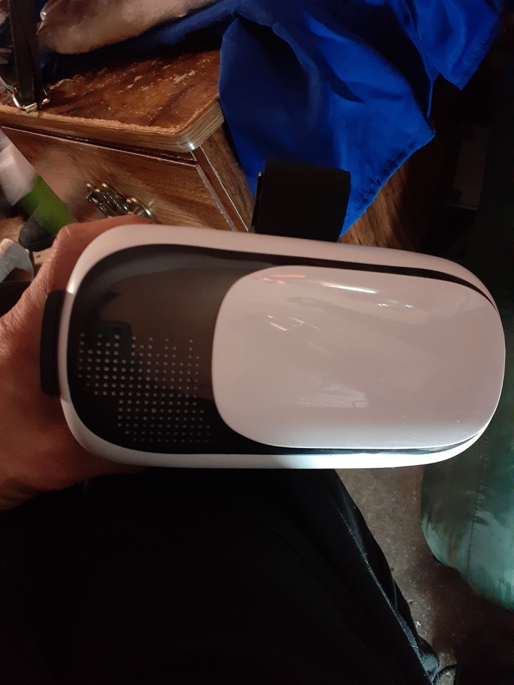 iLive VR Goggles IVR14W