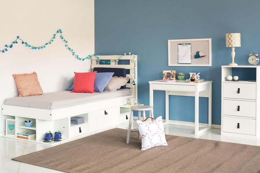 Memomad Bali Bed - Twin Size Storage Platform Bed Frame with Drawers (White)