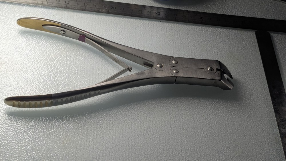 Jarit Double-Action Wire Cutter275-515. Angle: 45°