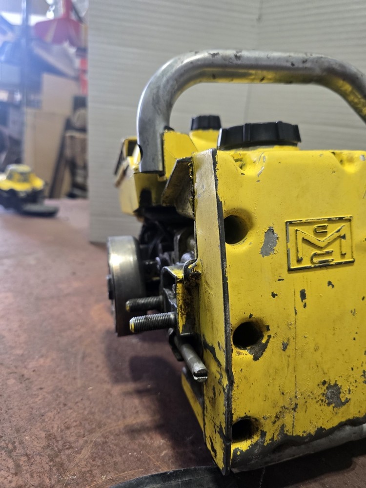 Vintage Mcculloch 1-42 Chainsaw