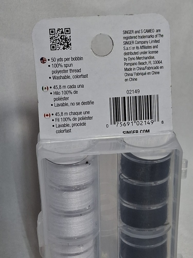 New Singer Threaded Class 15J Bobbins, 12 Pack, Black/White 50yds/Bobbin