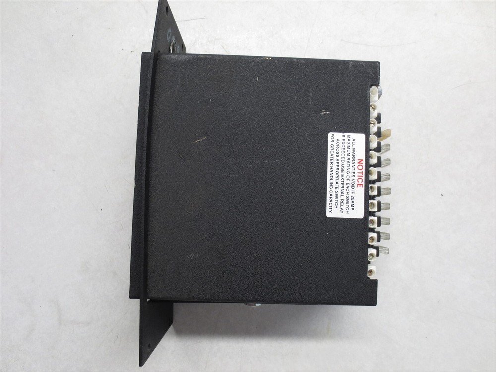 VEHICLE LIGHT CONTROL SWITCH BOX W/BRACKET
