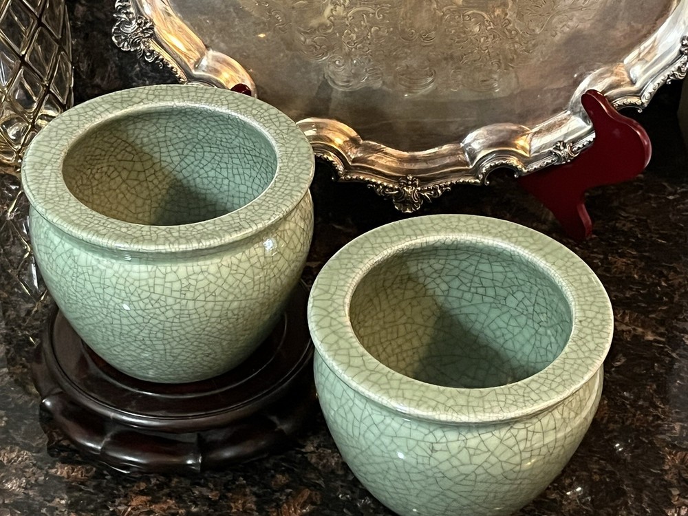 Pr celadon green planter