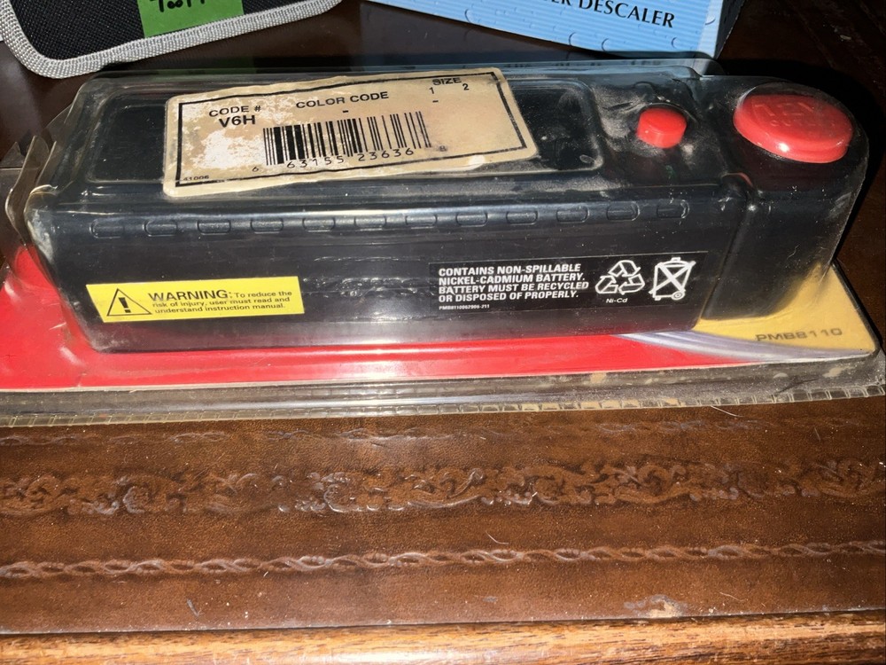 Coleman Powermate Emergency Car Starter with 2 Volt Power Source PMB8110