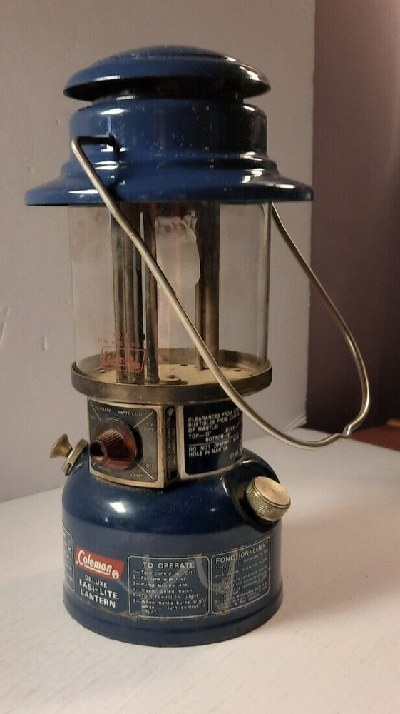 Vintage Coleman Deluxe Easi-Lite Model 321 Untested 1974