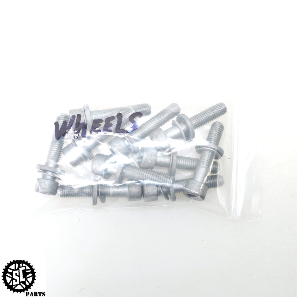 2007 PIAGGIO MP3 250 FRONT WHEEL BOLTS