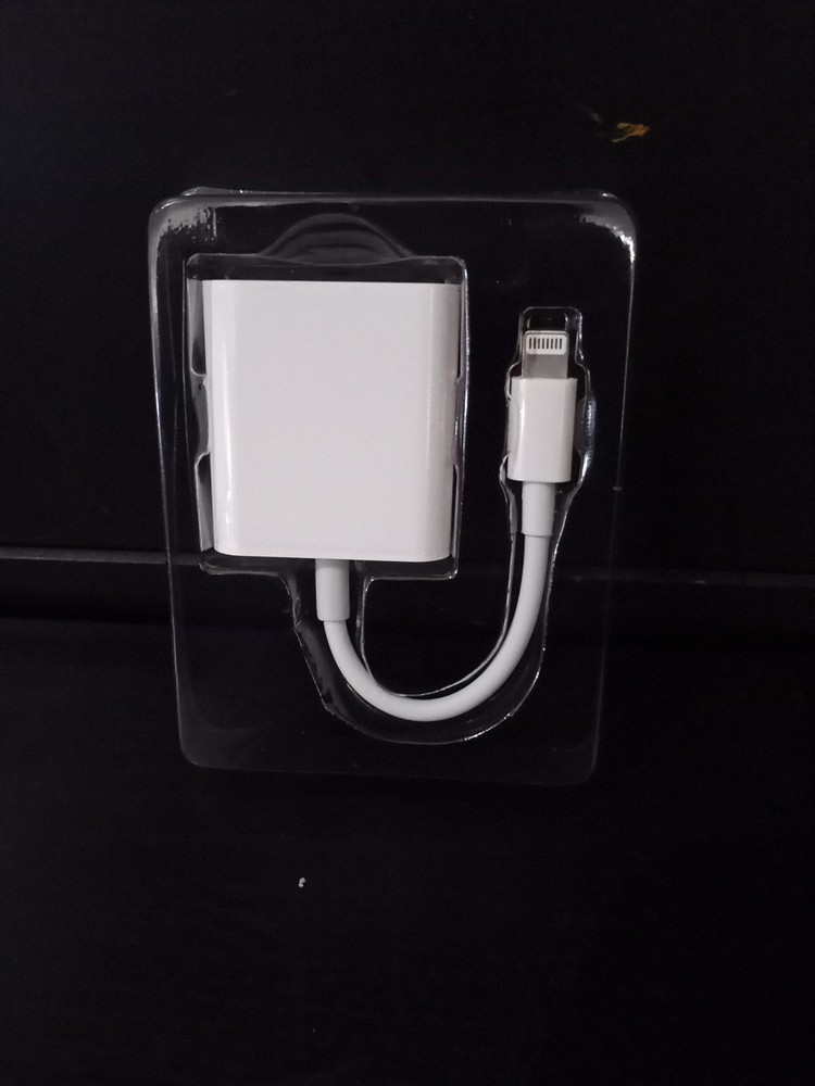 TF/SD Card Adapter Camera Reader for iPad iPhone