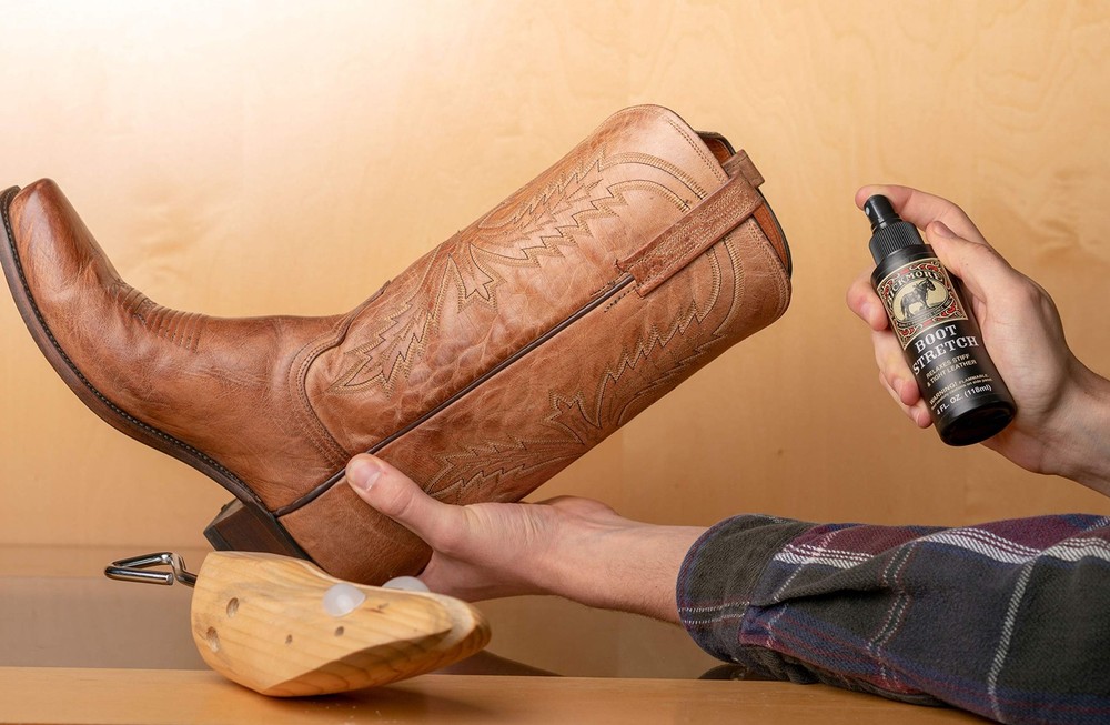 Boot & Shoe Professional Leather Stretcher Spray - Stretch Tight Fitting Boot...