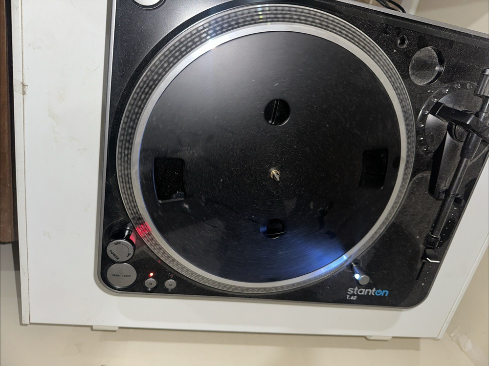 Stanton T.62 M2 Direct-Drive Turntable