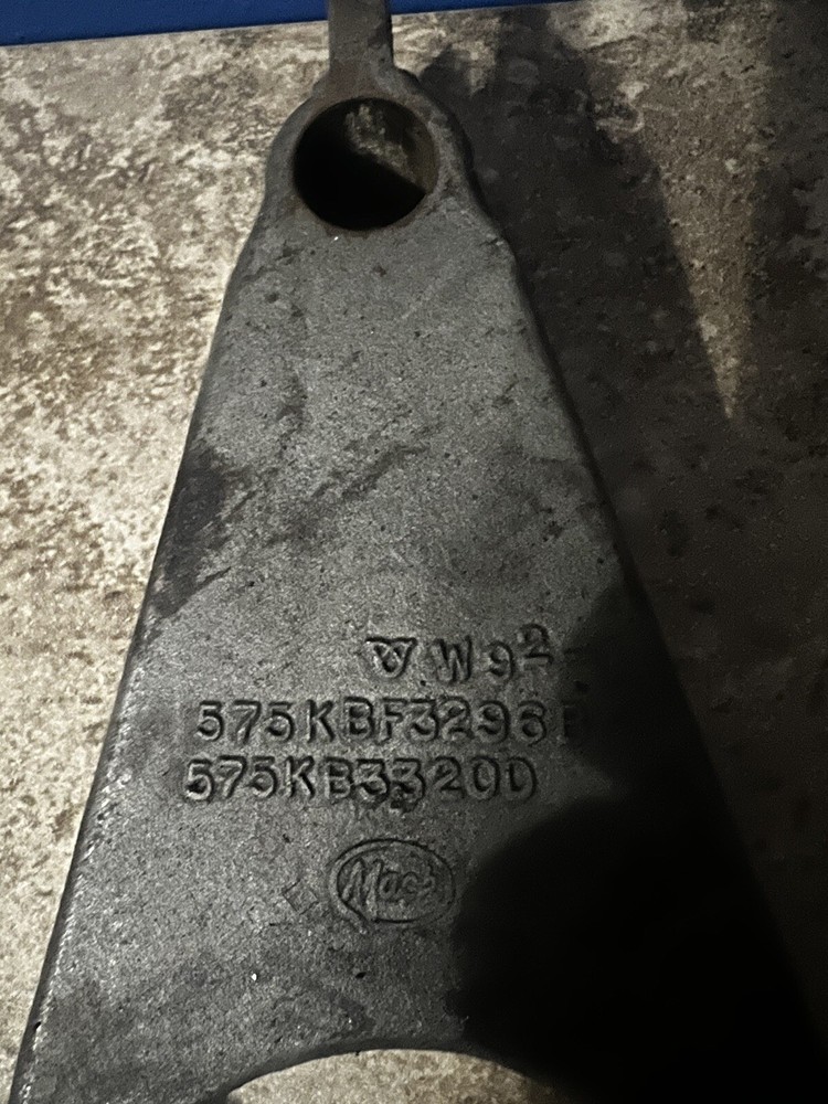 GENUINE MACK SHIFT FORK 575KB3320D