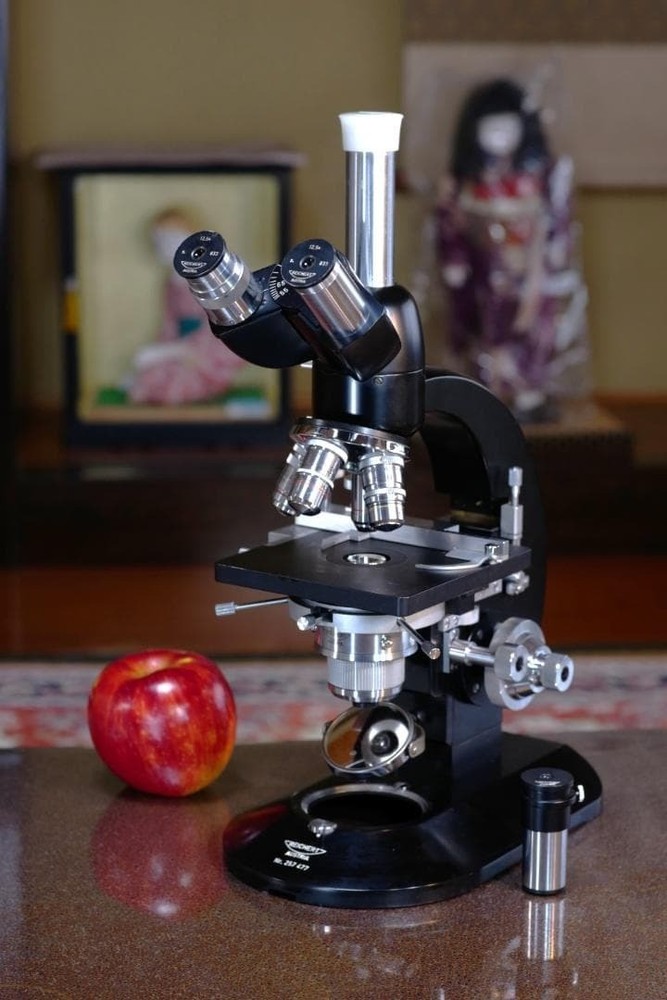 Antique Microscope Reichert BIOZET Phase Contrast Microscope Working