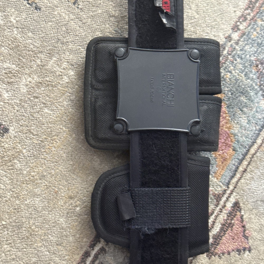 Bianchi Duty Belt Size Medium With Accessories Good Condition