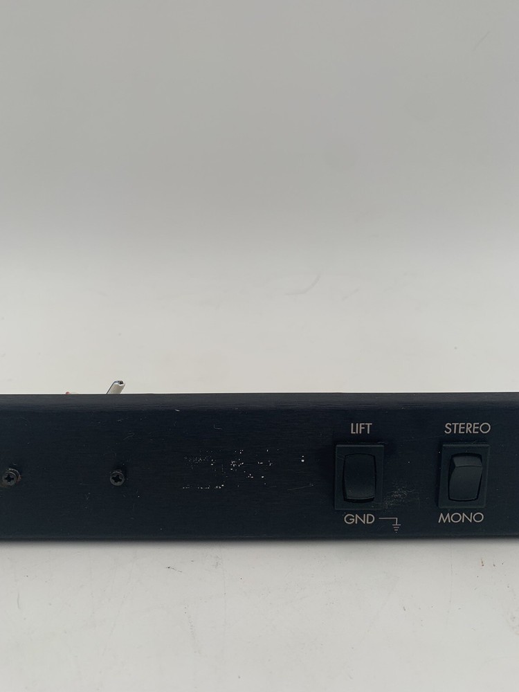 iRack Portable Audio Player Interface