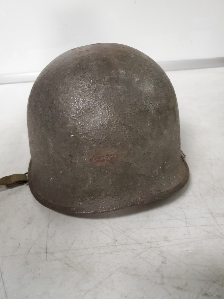 U.S WWII M1 HELMET ?