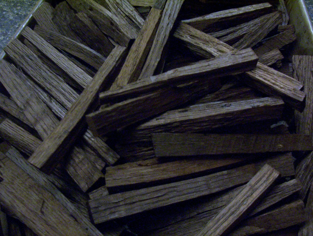 12 oz Charred White American Oak Chips Sticks Distilling Moonshine Beer Wine