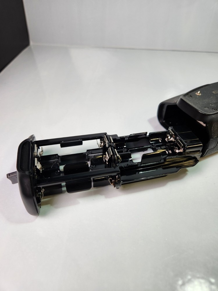 Phottix BG-6D Battery Grip for Canon EOS 6D