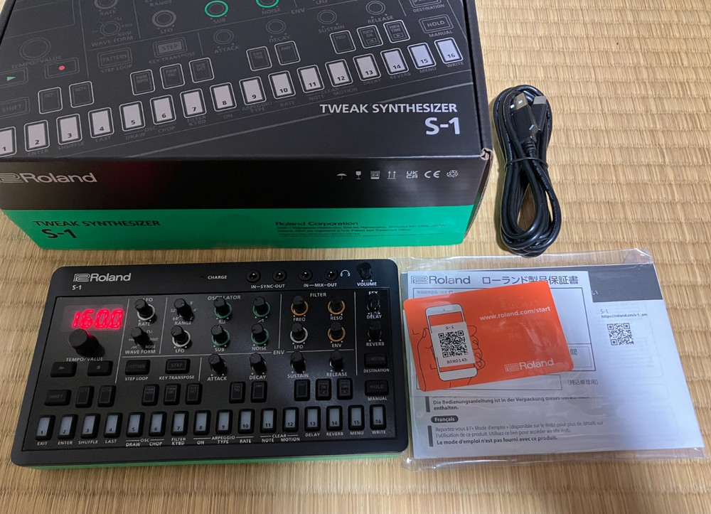 Roland S-1 Tweak Synth Compact Polyphonic Sound Module Synthesizer