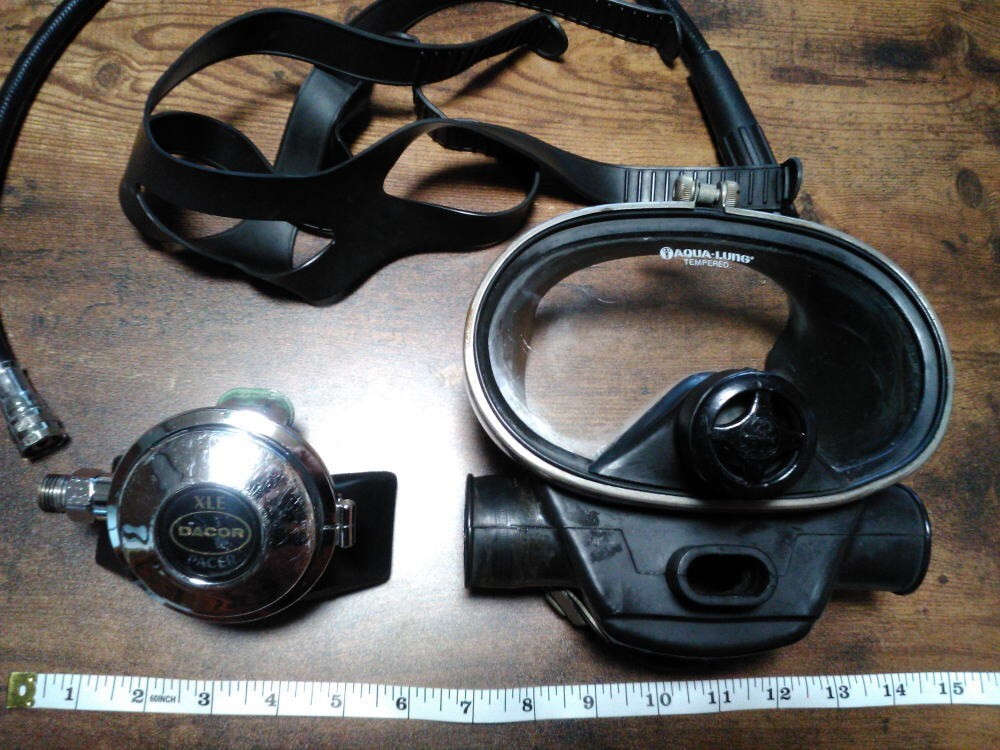 Aqua-Lung Full Face Mask/Regulator for Hookah Dive.