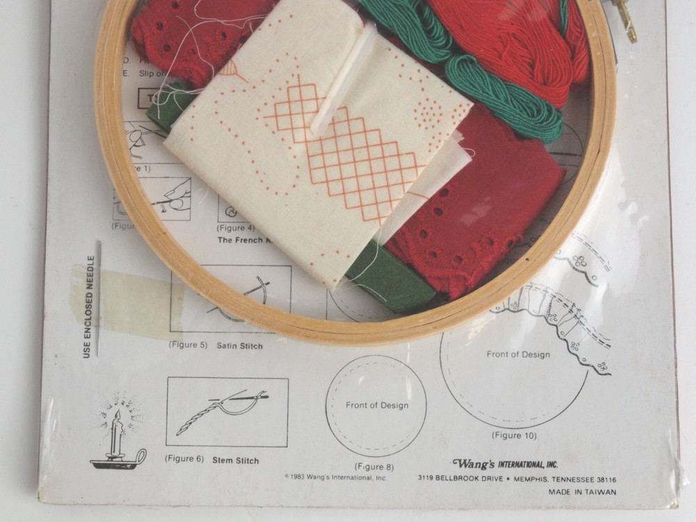 Wang's Christmas Candlewicking Wall Deco Kit