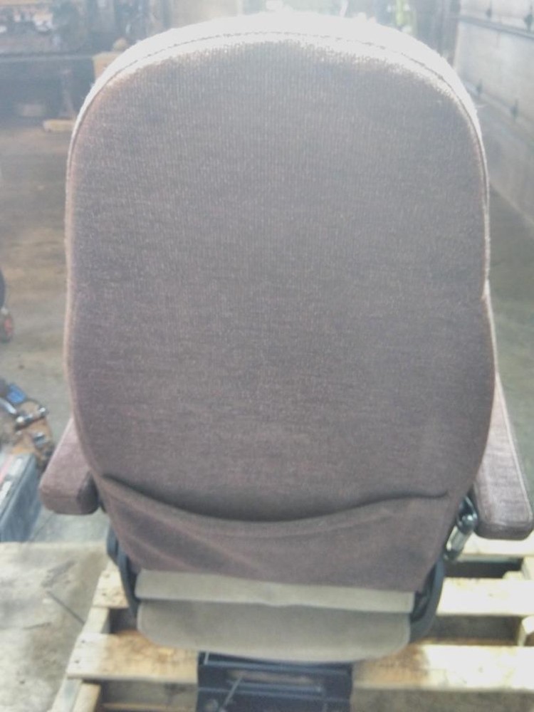 Replaces 2016 PETERBILT 579 FRONT SEAT , WA