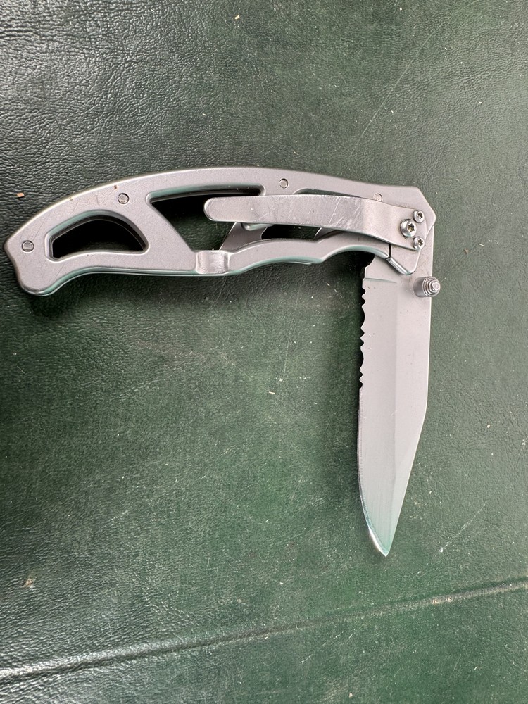 Gerber Folding Pocket Knife 4”