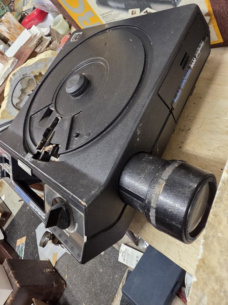 Kodak Carousel Slide Projector 5600
