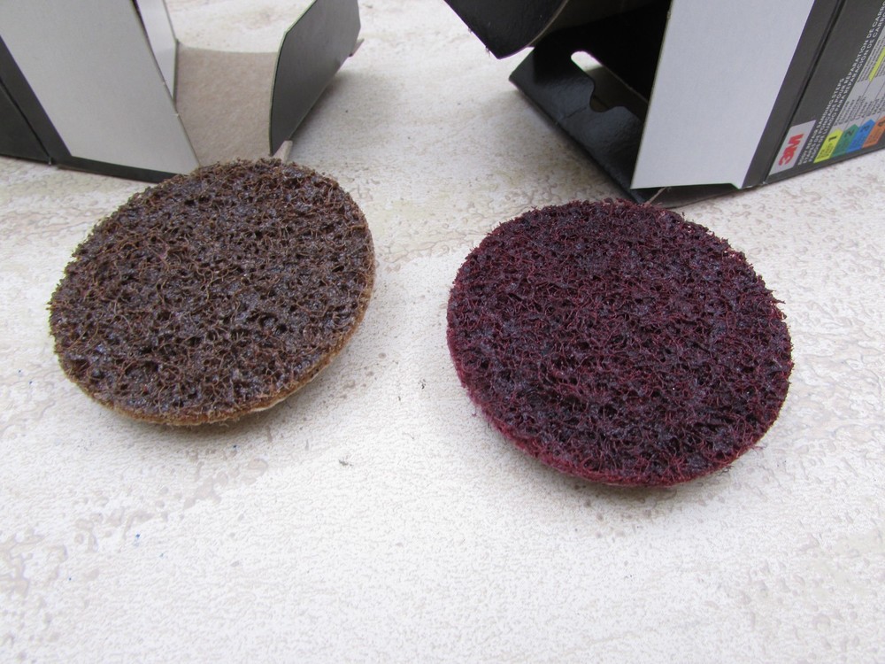 3M 03156 031157 Surface Conditioning Discs Medium & Course Grit, 20 Discs Total