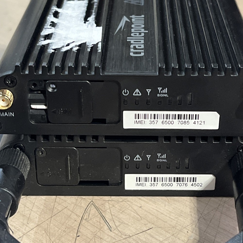 x2 CRADLEPOINT IBR650B-LP4 ROUTER