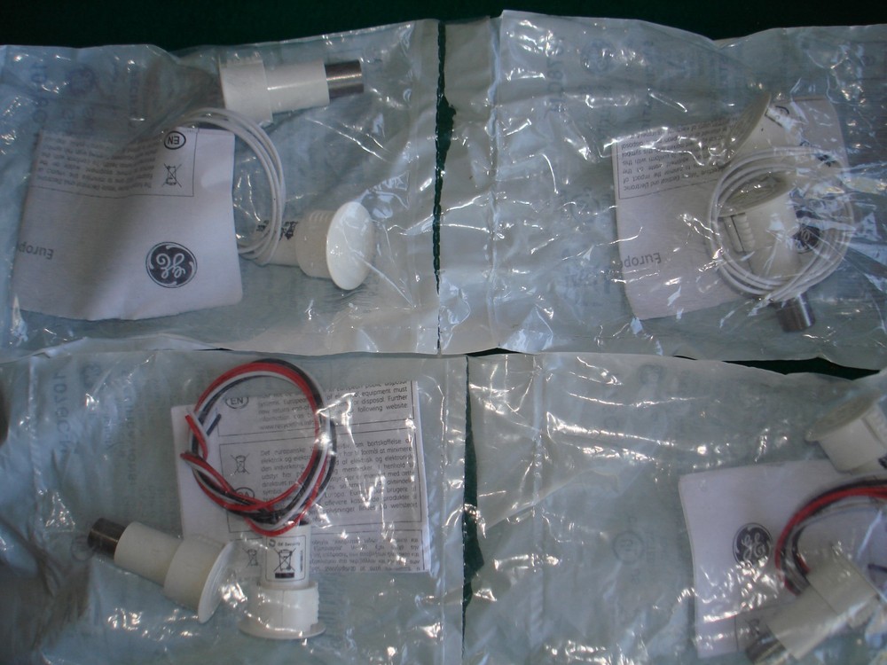 GE MAGNETICALLY ACTUATED DOOR POSITION SWITCH (4)