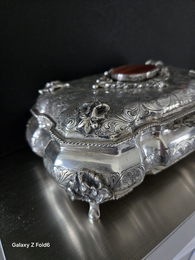 Fine Italian 800 Silver Box