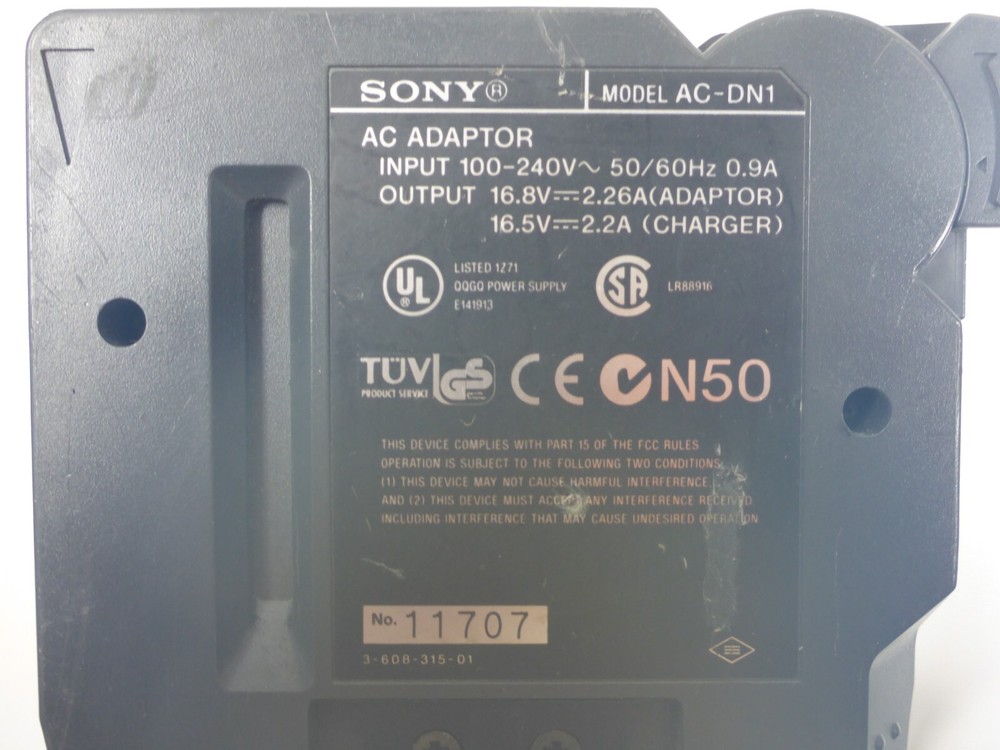 Sony AC-DN1 AC Adaptor