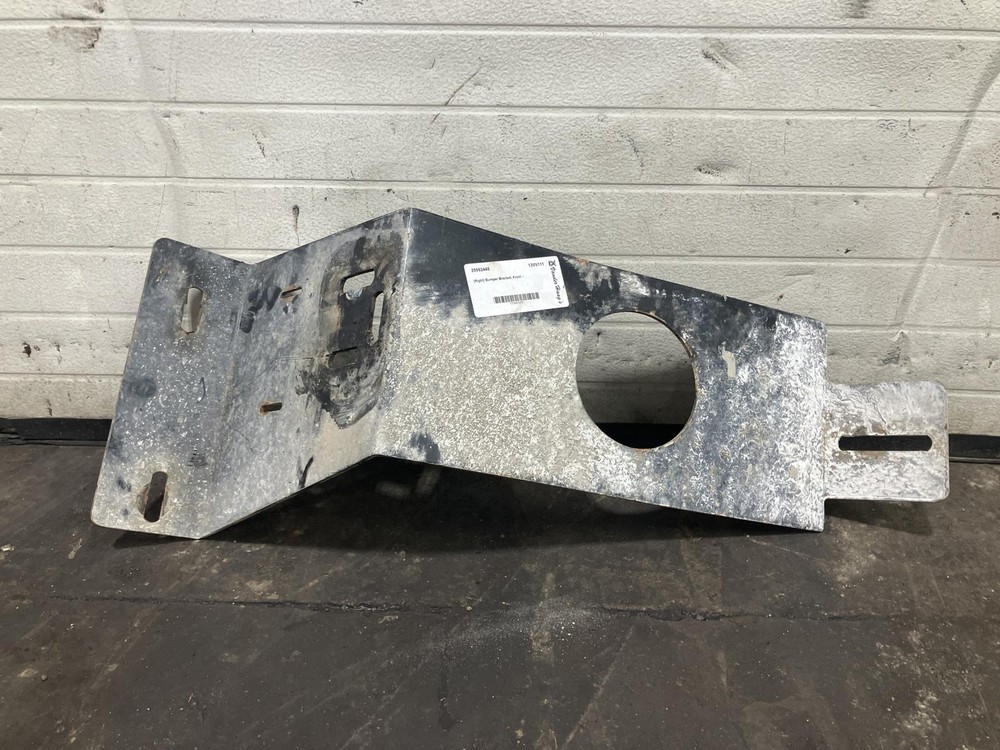 2013 Volvo VNL Right Bumper Bracket