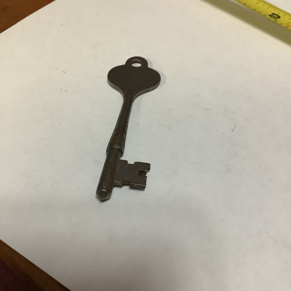 Vintage Skeleton Key 3 in long