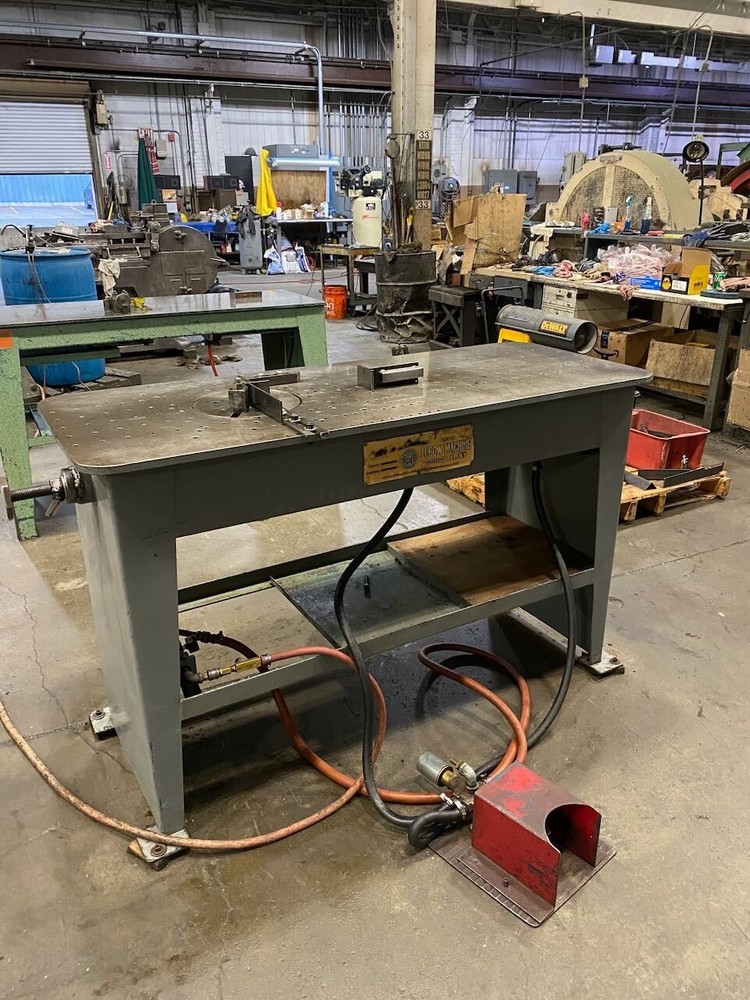 Lubow Model ML-10 pneumatic wire table bender