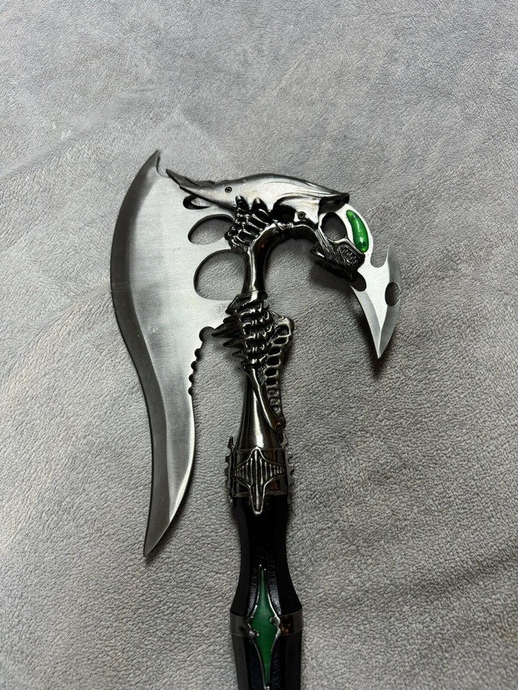 Unique Exclusive K Alien Themed Battle Axe with Dagger !!
