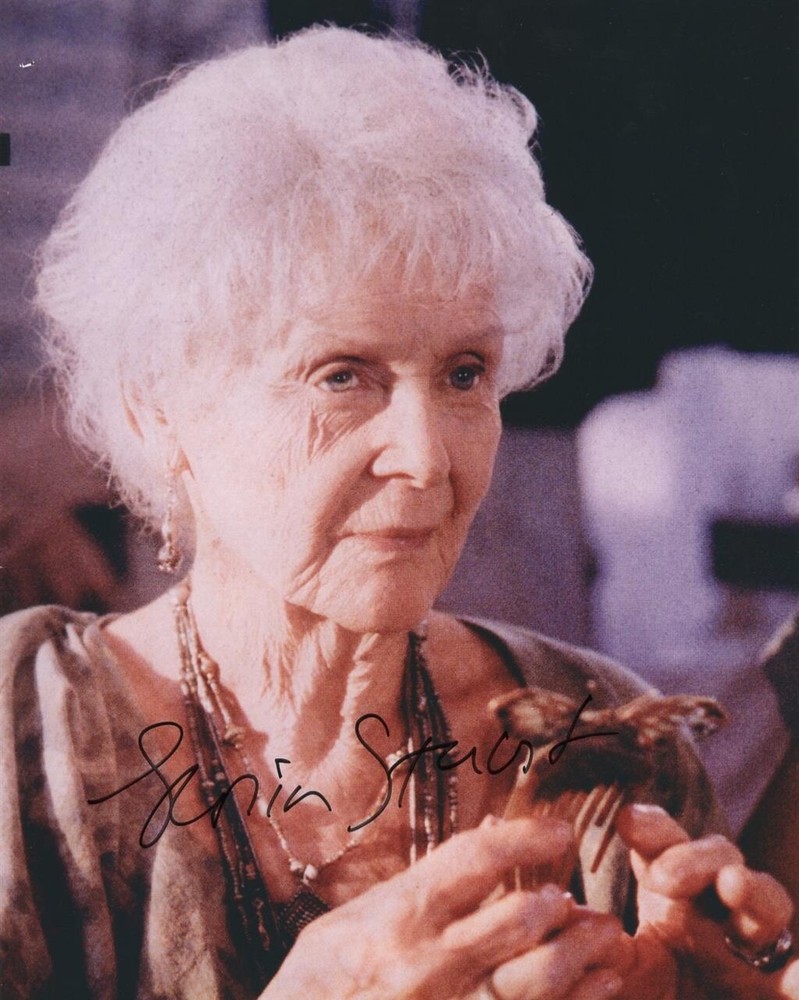 Gloria Stuart- Signed Photograph (Titanic)