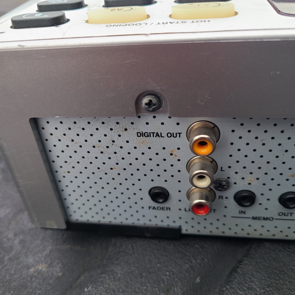 Denon DN-S3500 DJ CD Turntable