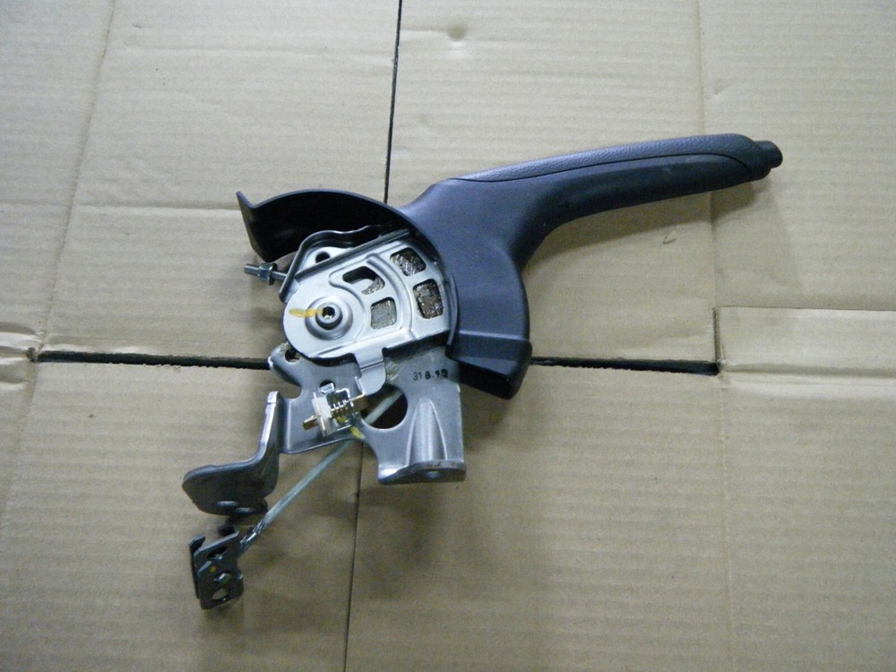2015 Suzuki Celerio - Handbrake Lever