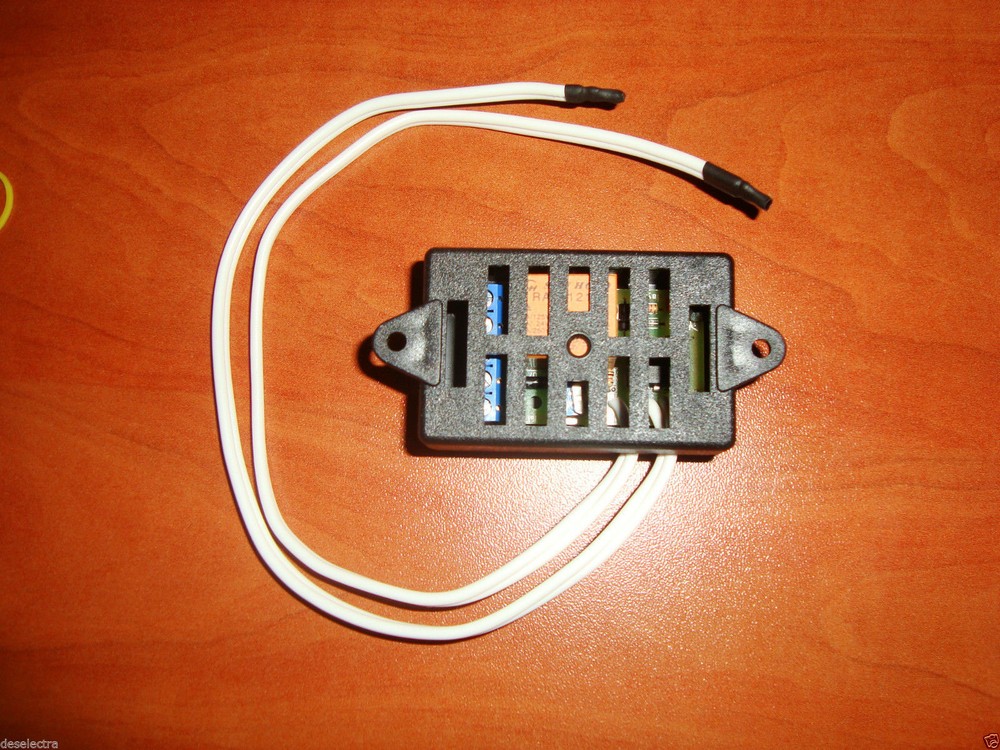 Mini boxed differential thermostat solar water heating pump controller 12V 10A