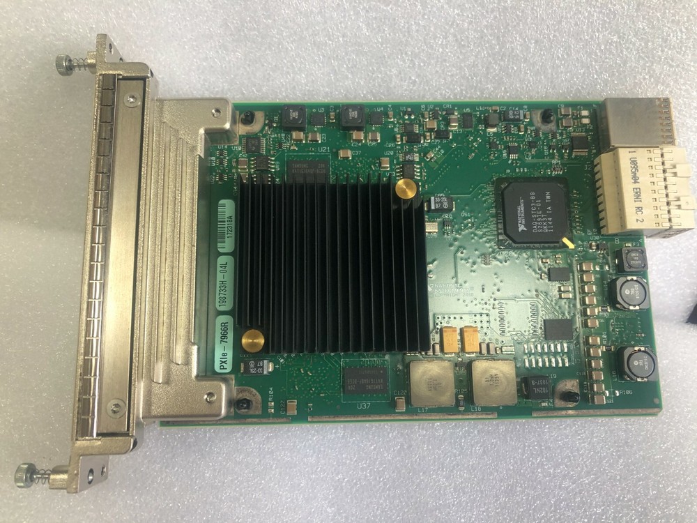National Instruments, PXIE-7966R