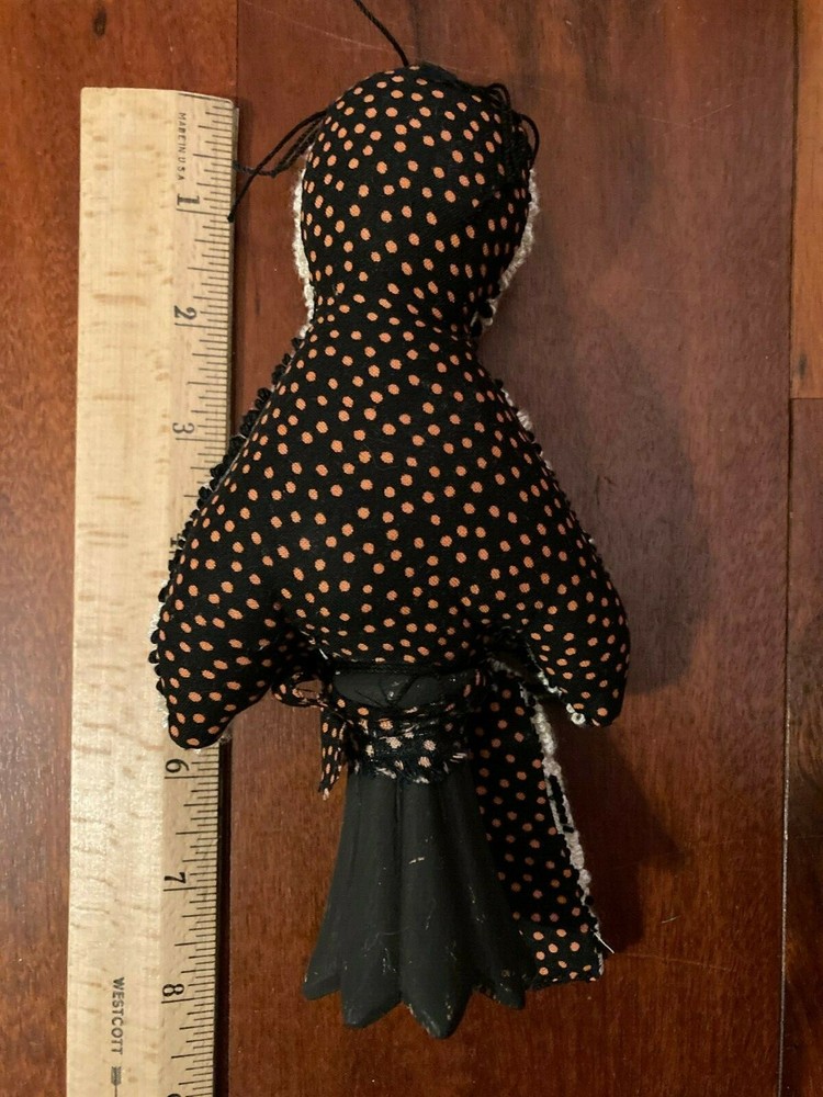 Punch Needle Black & White Ghost Halloween  