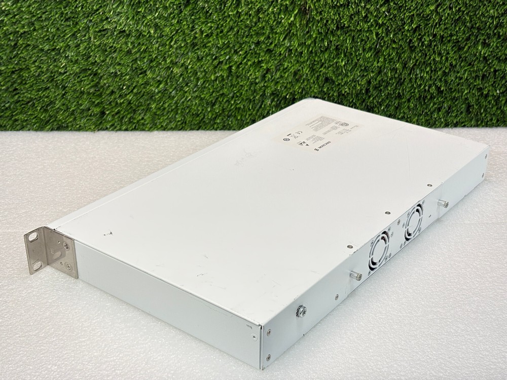 PRE OWNED | Ericsson SIU-02 / KDU 137 596 EthernCustomize Network Switch - White