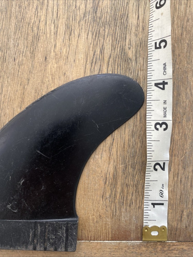 O’fisl’l Surfboard Fin Left Side